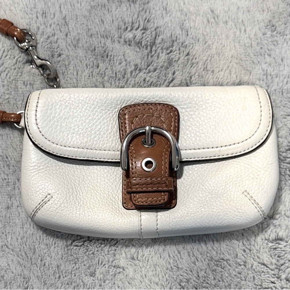Coach Y2K Boho Leather Wristlet - Picture 3 of 15